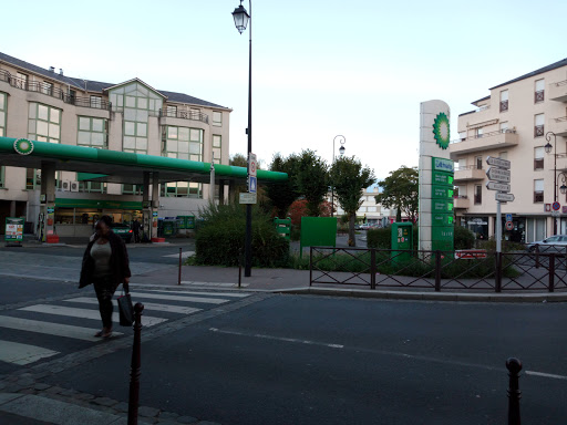 STATION BP LE PLESSIS TREVISE Gallery - France