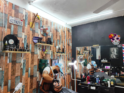 BARBER ESTUDIO HUNTERS