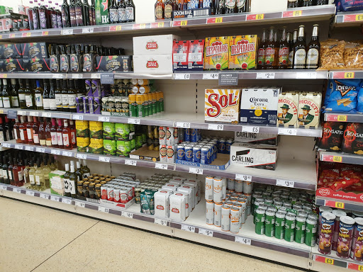 Iceland Supermarket Tonypandy - Thumbnail
