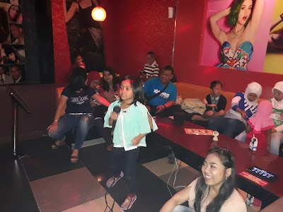 Photos of Happy Puppy Ringroad Utara