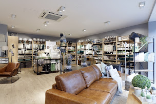 Photo n°10 de Maisons du Monde à Buchelay (Magasin de canapés)