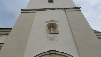 Photos of Veliuonos &Scaron;vč. Mergelės Marijos Ėmimo į dangų bažnyčia