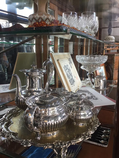 Red Fox Antiques - Thumbnail