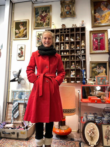 'A Trip Down Memory Lane Vintage kleding & spulletjes - Thumbnail