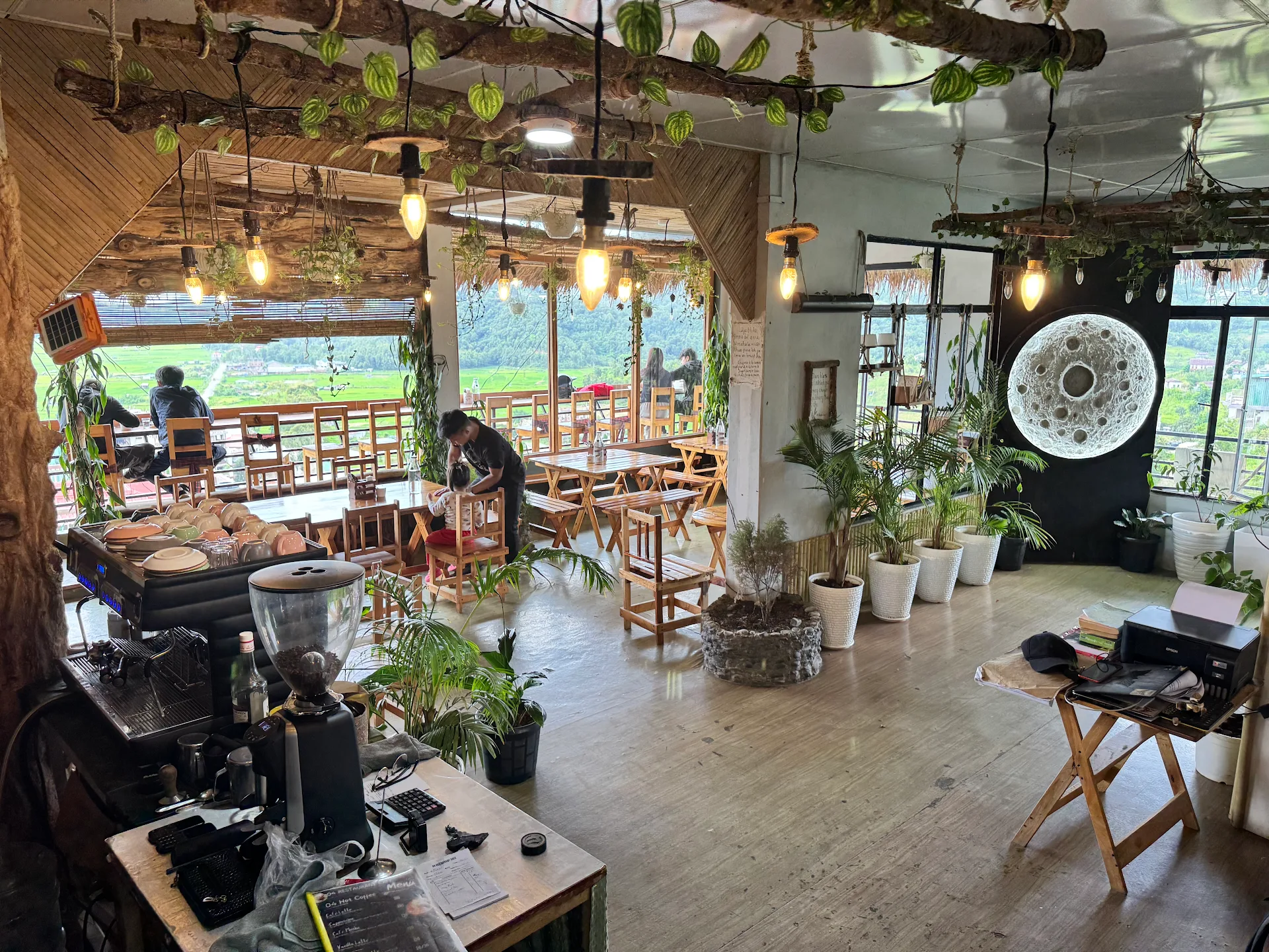 04 Restaurant Cafe