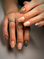 Gomesnailsart à Béligneux