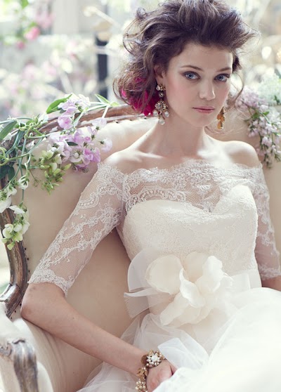 Photos of Golden Needle Bridal