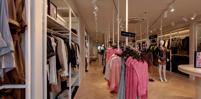 N BRANDS Store Eindhoven