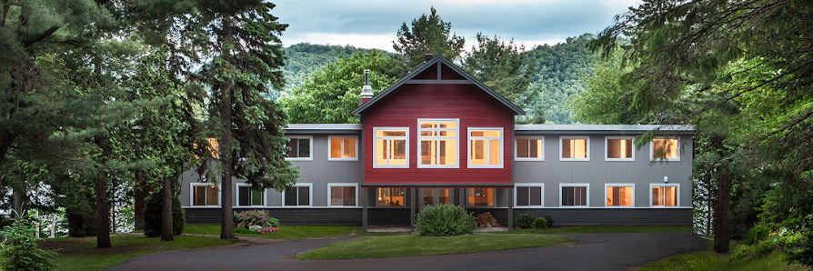 Auberge La Villa du Lac du Couvent Val-Morin : Location de groupe et Location de chambre 2043 Chem. de la Gare, Val-Morin, QC J0T 2R0, Canada
