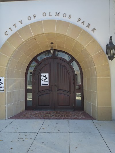 Olmos Park City Hall