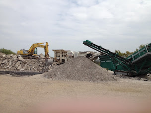 Photo n°3 de Forestier SARL à Chalain-d'Uzore (Société de travaux publics)