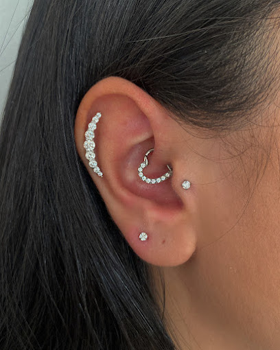 Rai Piercer – Body Piercer e Lobuloplastia Não Cirúrgica