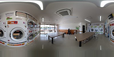 コインランドリーウェルカム本城店