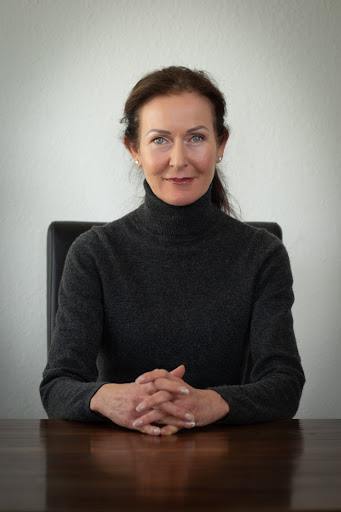 Beatrix Dziolko Steuerberaterin, Fachberaterin für Internationales Steuerrecht - Thumbnail