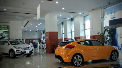Photos of Hyundai Showroom