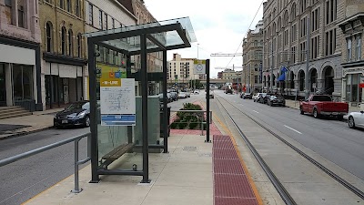 Wisconsin Avenue Southbound