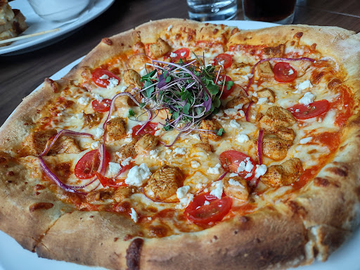 Papi's Eatery & Lounge Gallery - Canada