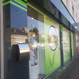 Photo n°1 de Pharmacie du Carrefour à Fontenay-aux-Roses (Pharmacie)