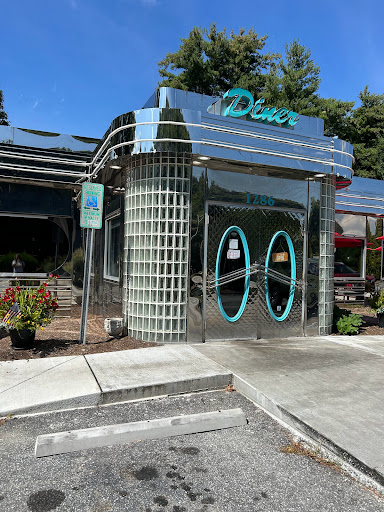 Troy's 105 Diner Gallery - United States