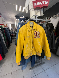 Photo n°18 de Cheap Frip Vintage à Paris (Friperie)