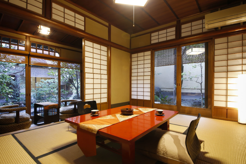 旅館三賀 【中京区店】