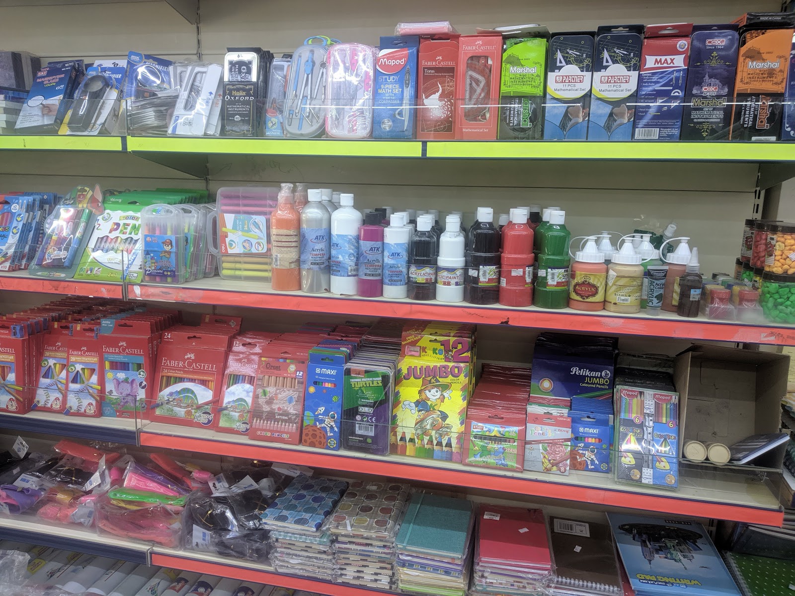 Qurthuba Bookshop - صورة 2