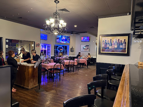 La Famiglia Pizza & Pasta by null