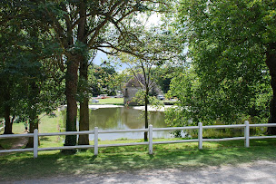 Photo n°62 de Camping Château de Lez-Eaux à Saint-Aubin-des-Préaux (Parc aquatique)