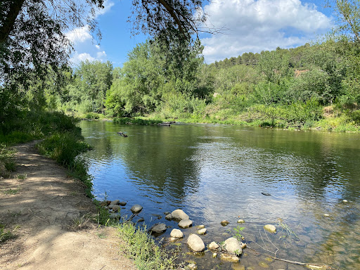 Camí vora riu ter