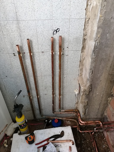 Fontanería Bezanilla