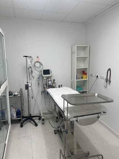 Clínica Veterinària Món Viu