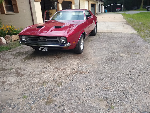 Mustang Barn and American Classics - Thumbnail
