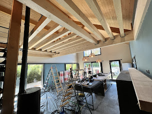 Photo n°1 de Charpente du Haut-Jura à Morbier (Couvreur)