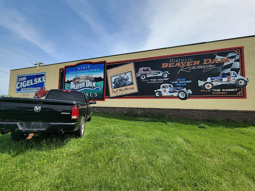 Visit Beaver Dam/Vintage Racing Mural Gallery - United States