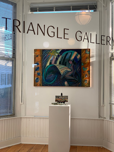 Triangle Gallery - Visual