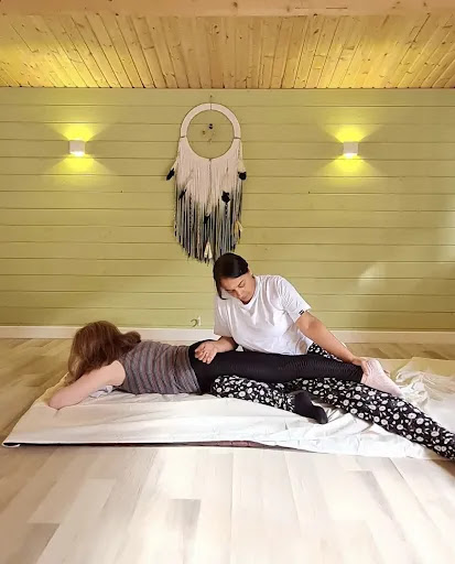 Ria Thai Yoga Massage Service For Females