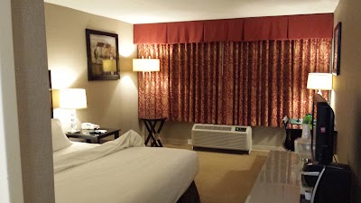 Photos of Holiday Inn Hotel & Suites Boston-Peabody