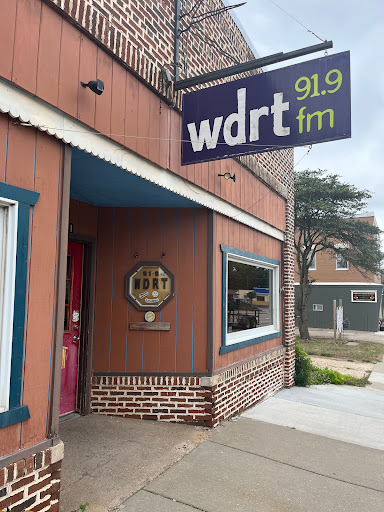 WDRT 91.9 FM - Driftless Community Radio