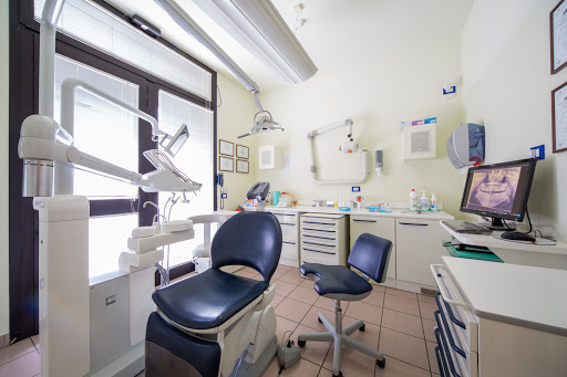 Studio Dentistico Dr. Paolo Casadei - Thumbnail