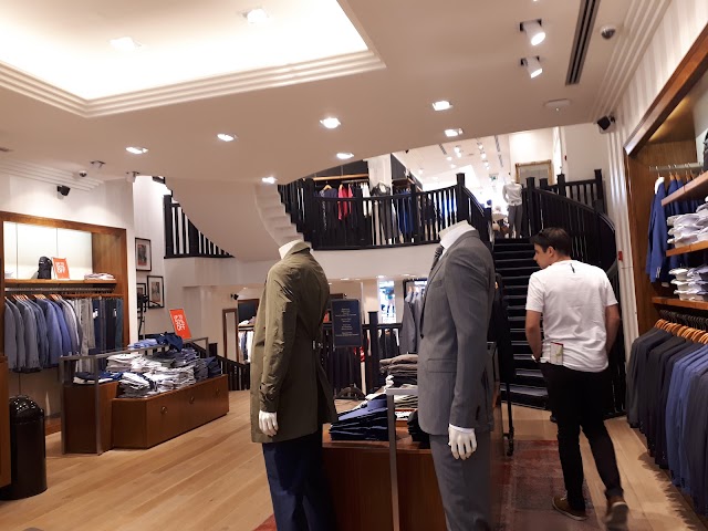 Tommy Hilfiger Store