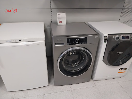 INTERSERVEIS 2022 S. L.