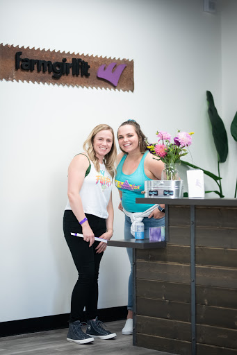 Farmgirlfit - Visual