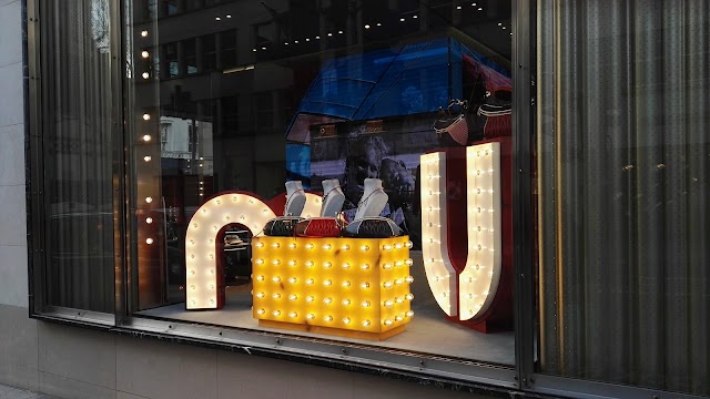 Miu Miu London New Bond St. 150