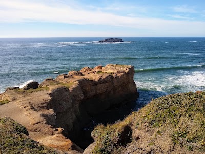 Devils Punchbowl Arch