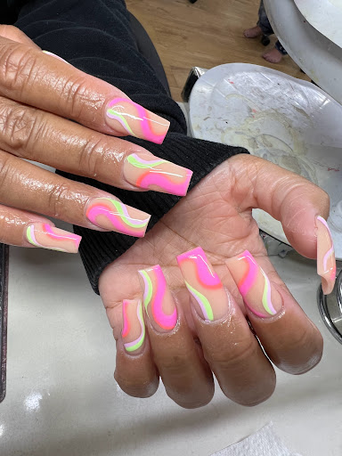 Top Nail Queen Gallery - United Kingdom