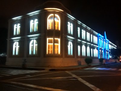 Photos of Col&oacute;n Park