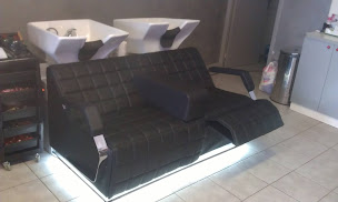 Photo n°8 de LVB Concept' Coiffure à Martigues (Bijouterie fantaisie)