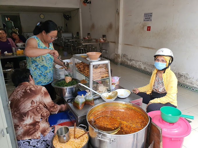 Canh bún cô Chi, 314 Phạm Văn Hai, Phường 5, Tân Bình, TPHCM