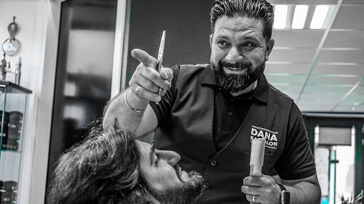hairdresser Dana
