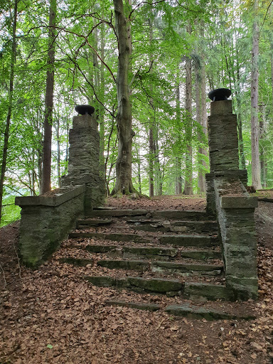 Ehrenhain Scheibe-Alsbach - Visual